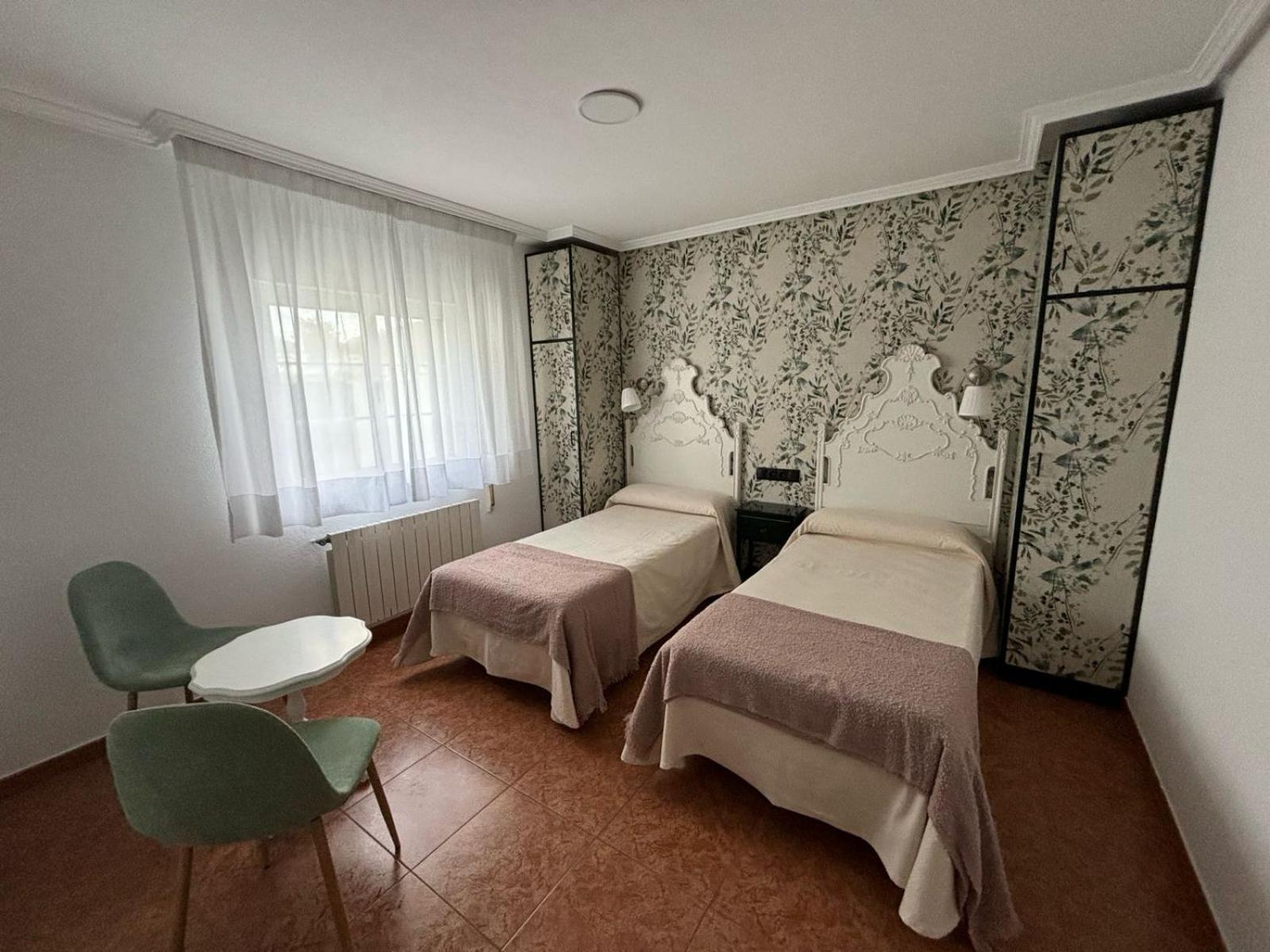 Luarca Zabala Hotell Almuña Exteriör bild