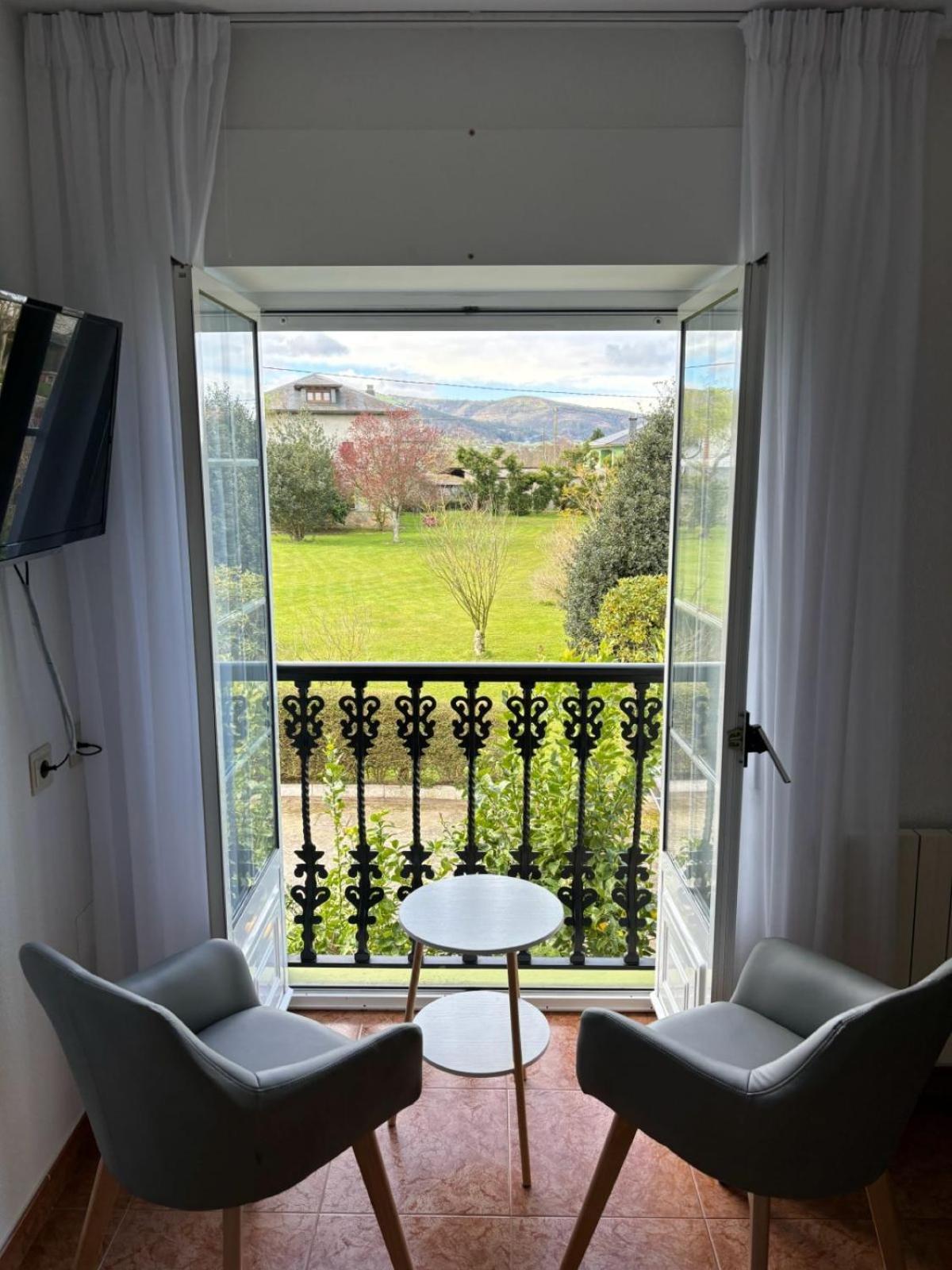 Luarca Zabala Hotell Almuña Exteriör bild